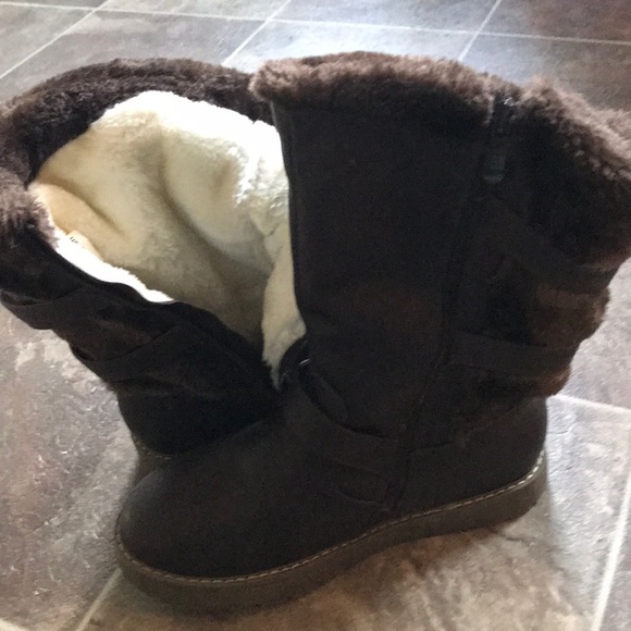 Girls fur boots - Picture 3 of 3